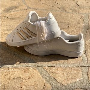 Womens size 7 white and gold adidas shoes